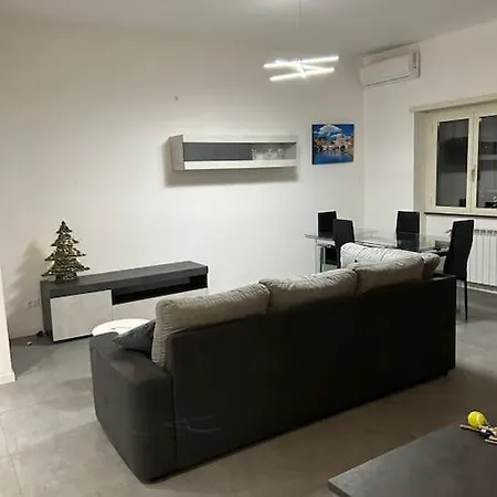 Vatican Luxury Apartment *