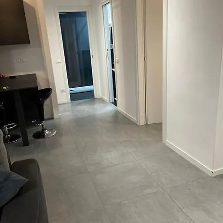 Vatican Luxury Apartment *